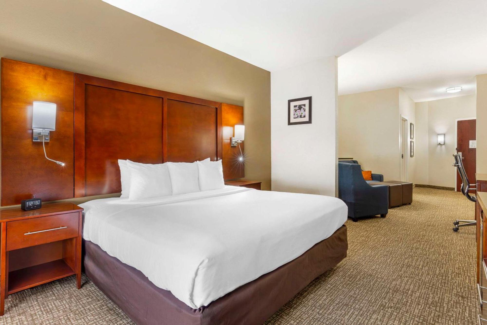 Comfort Suites Wilson - I - 95 Exterior photo